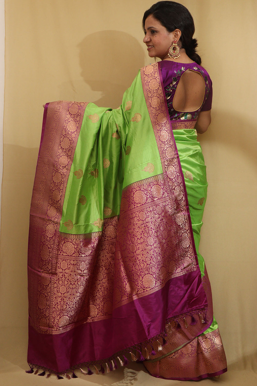 Exquisite Green Banarasi Handloom Pure Katan Silk Saree - Luxurion World