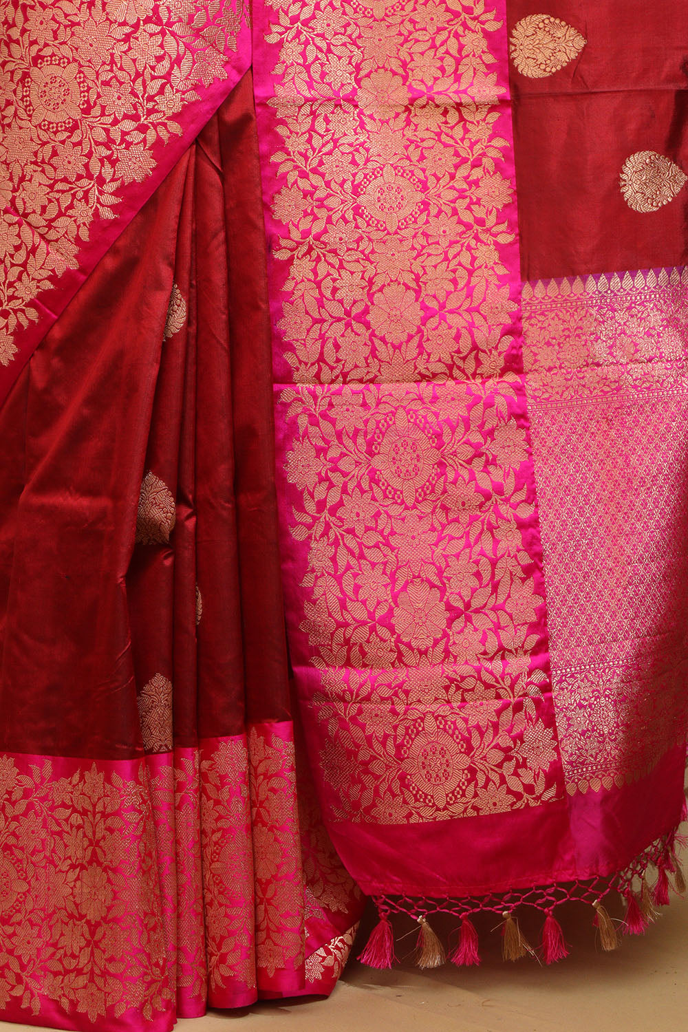 Elegant Maroon Banarasi Handloom Pure Katan Silk Saree - Luxurion World