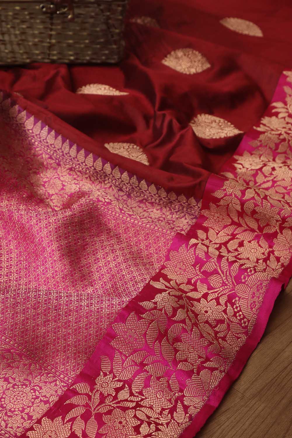 Elegant Maroon Banarasi Handloom Pure Katan Silk Saree - Luxurion World