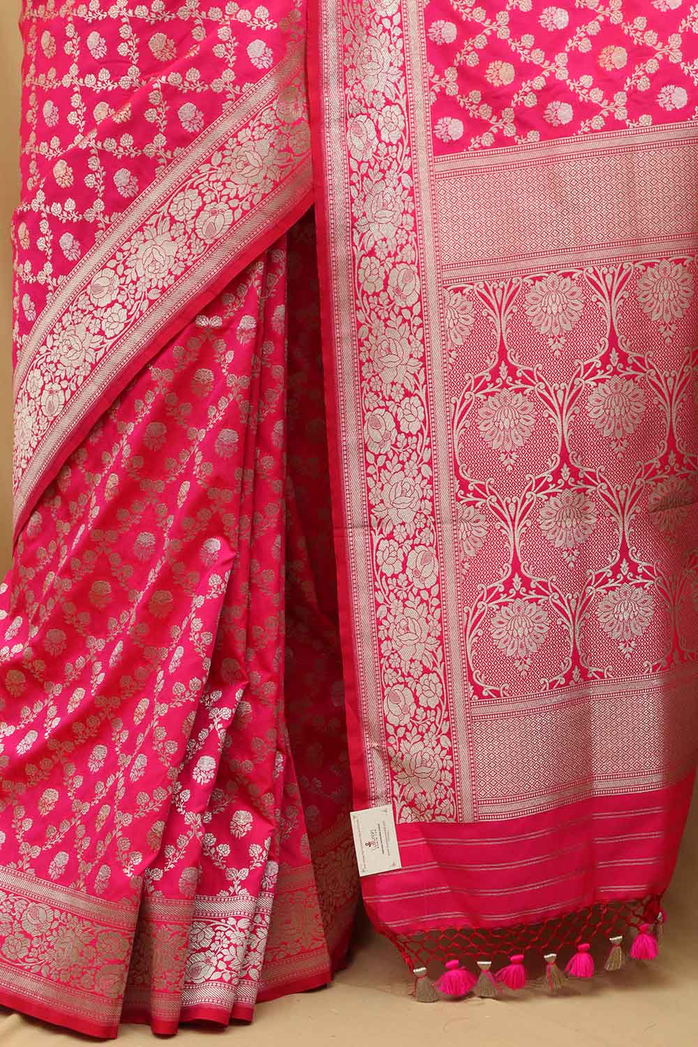 Stunning Pink Banarasi Silk Saree - Elegant and Timeless - Luxurion World