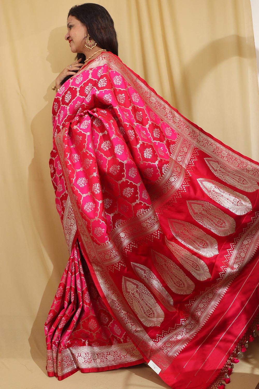 Vibrant Red & Pink Banarasi Silk Saree - Luxurion World
