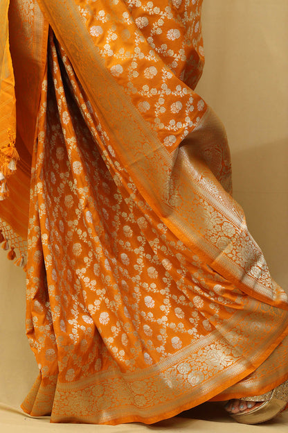 Golden Glow: Elegant Yellow Banarasi Silk Saree - Luxurion World