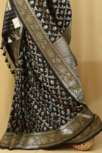 Elegant Black Banarasi Silk Saree - Timeless Beauty - Luxurion World