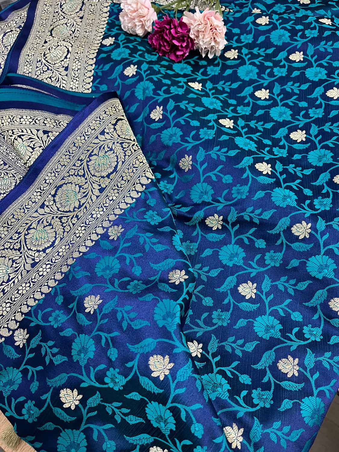 Royal Blue Banarasi Silk Saree - Elegant and Timeless - Luxurion World