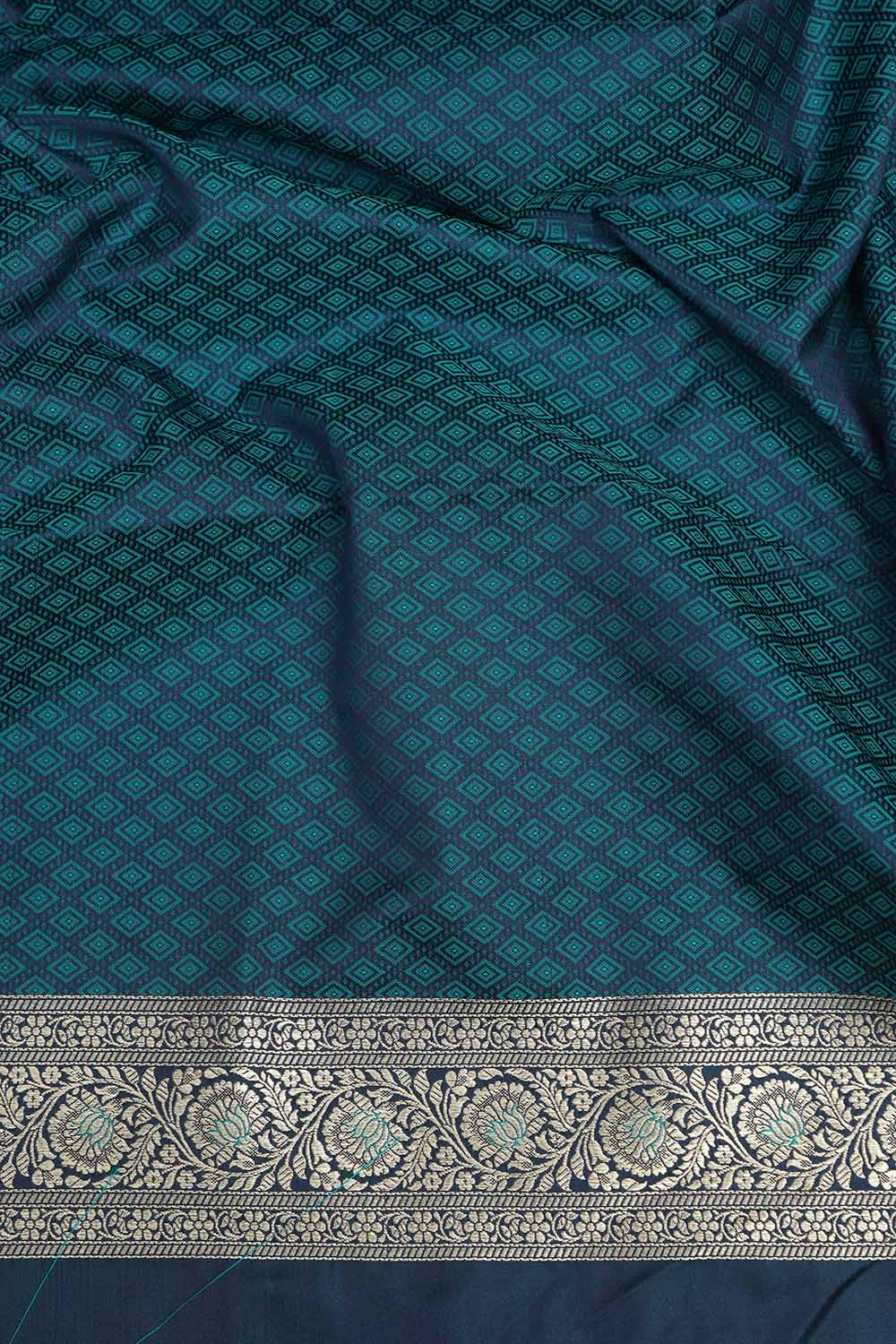 Royal Blue Banarasi Silk Saree - Elegant and Timeless - Luxurion World