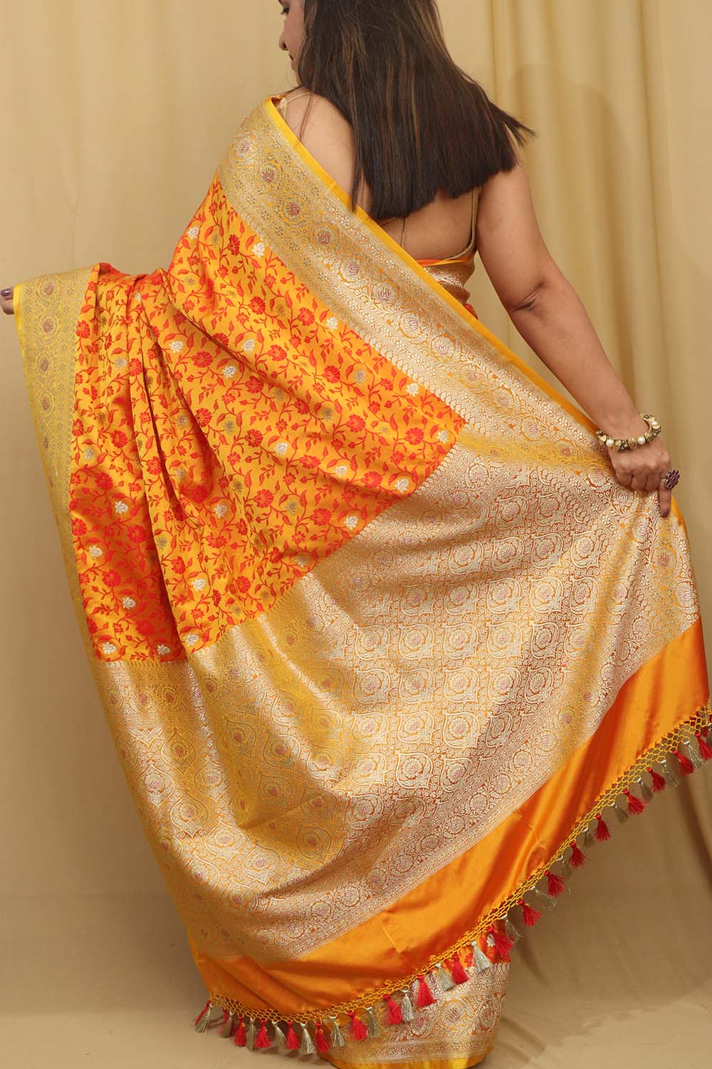 Golden Glow: Banarasi Silk Saree - Luxurion World