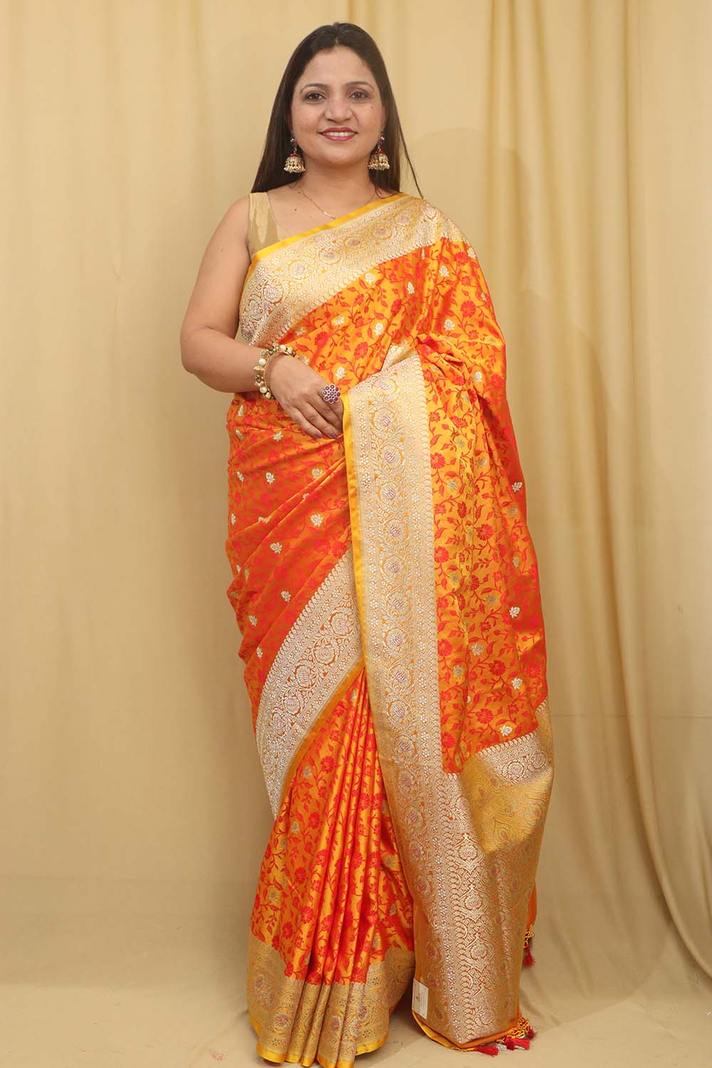 Golden Glow: Banarasi Silk Saree - Luxurion World