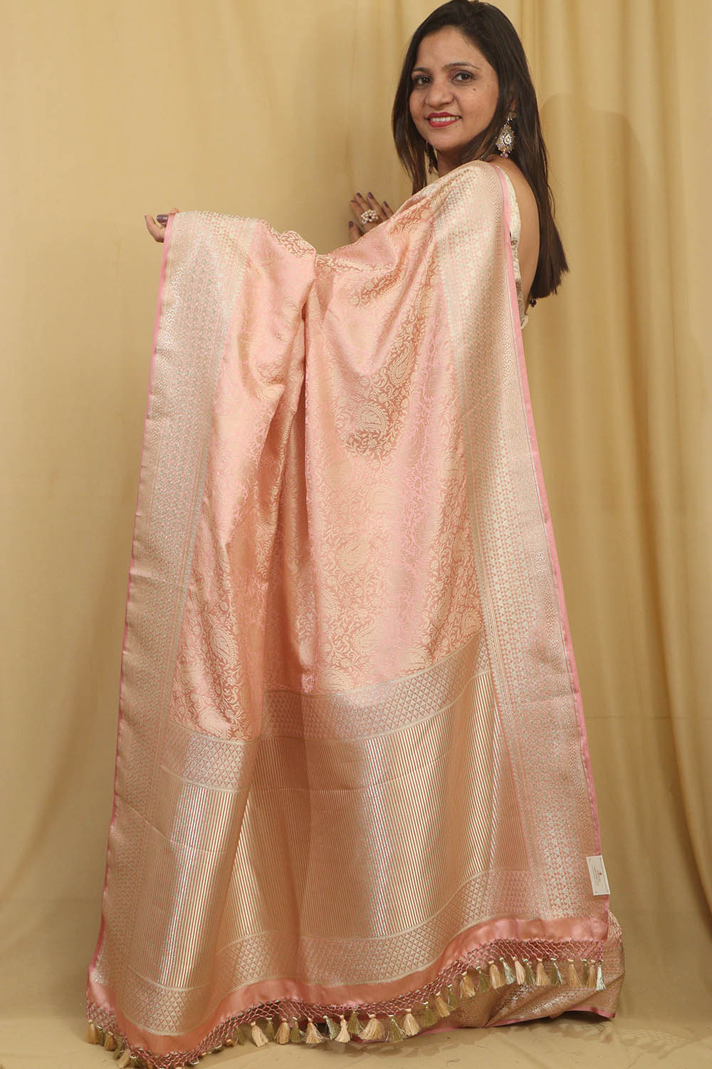 Pretty Pink Banarasi Silk Saree: Stunning Elegance - Luxurion World