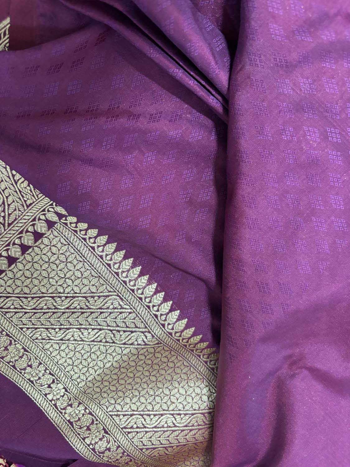 Elegant Purple Banarasi Silk Saree - Perfect for Any Occasion - Luxurion World