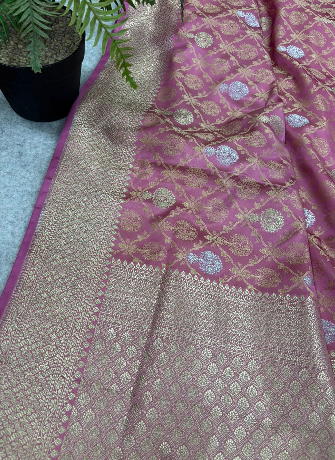 Pink Banarasi Silk Flower Design Saree