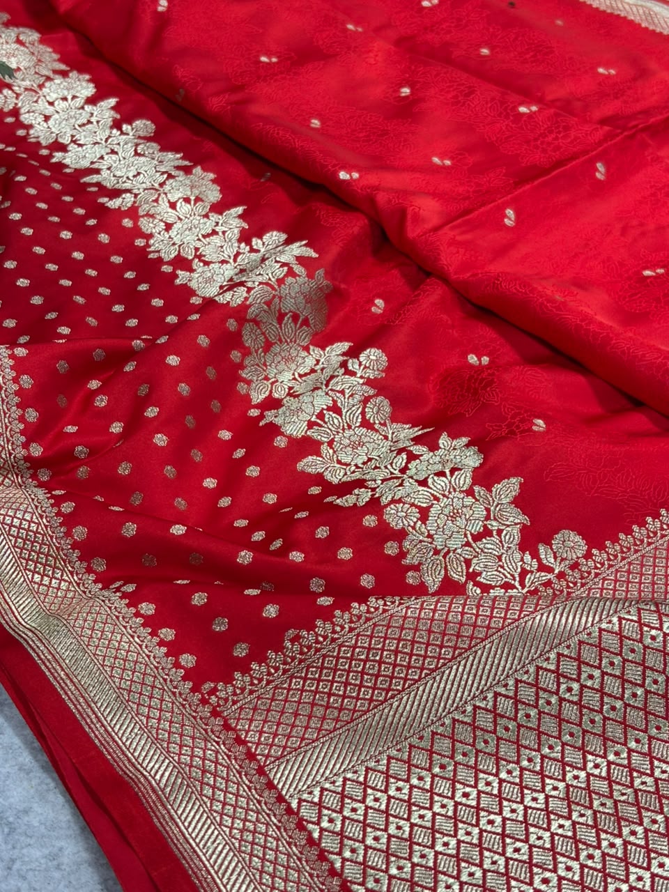 Red Banarasi Mashru Silk Saree — Flower Design, Festive & Bridal