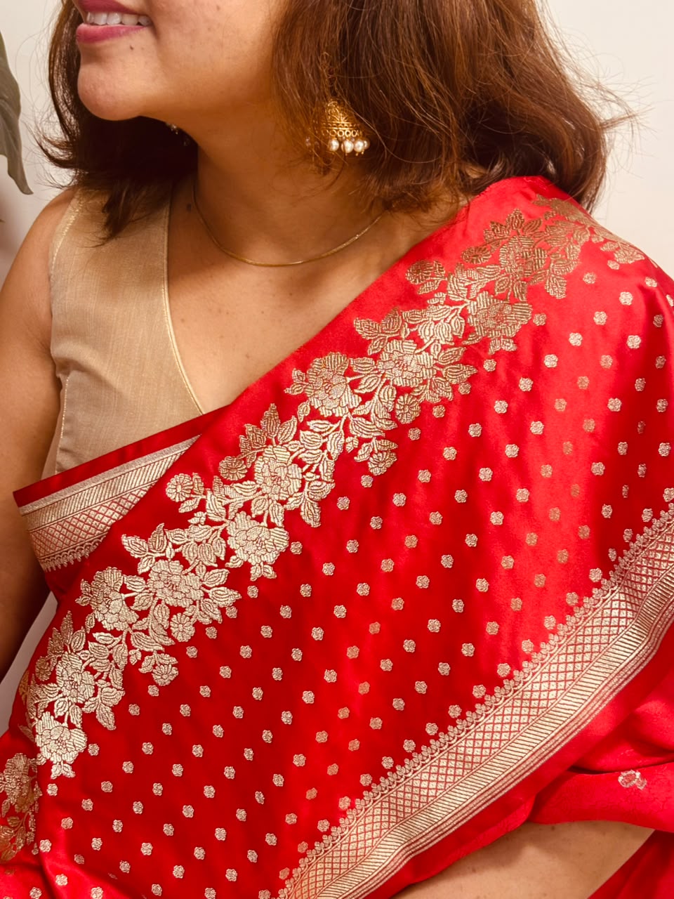 Red Banarasi Mashru Silk Saree — Flower Design, Festive & Bridal