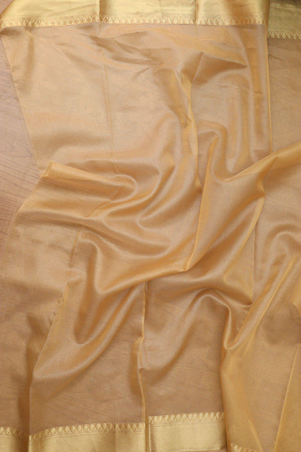 Exquisite Golden Banarasi Tissue Saree - Timeless Elegance - Luxurion World