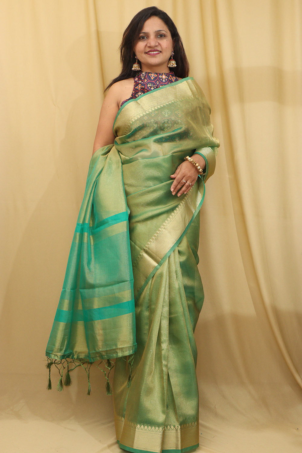 Exquisite Green Banarasi Tissue Saree - Timeless Elegance - Luxurion World