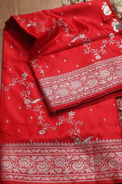 Exquisite Red Banarasi Embroidered Silk Saree - Luxurion World