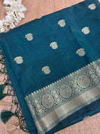 Green Banarasi Silk Saree: Timeless Elegance - Luxurion World