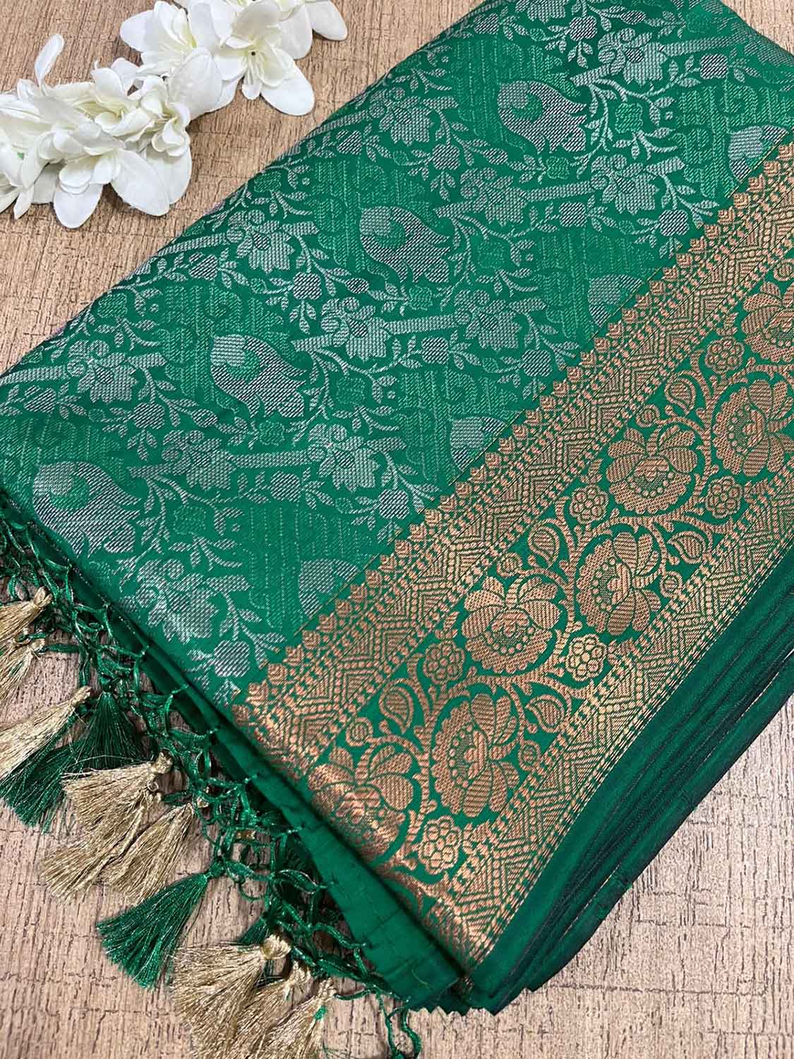 Elegance: Green Banarasi Silk Saree - Luxurion World