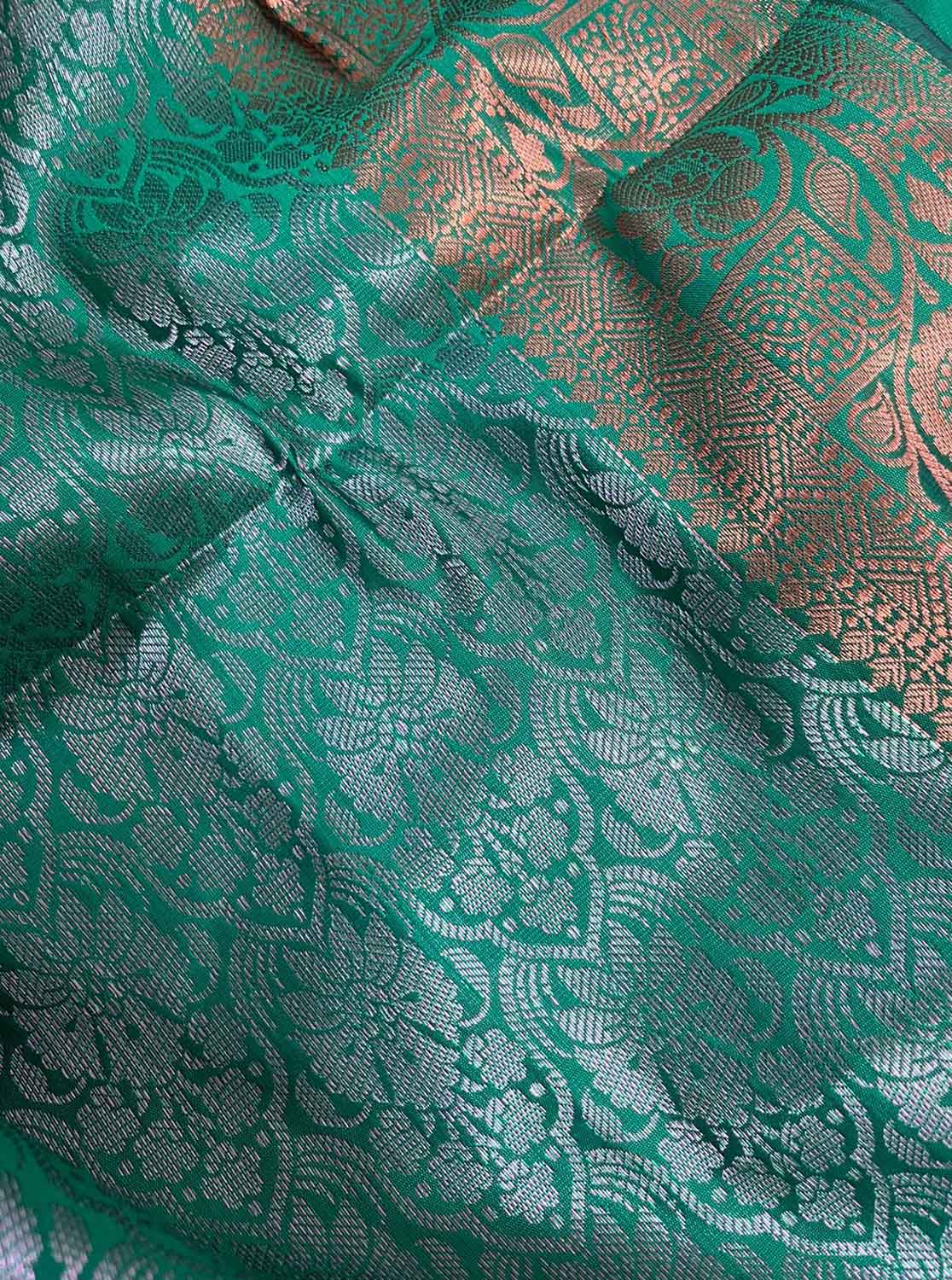Elegance: Green Banarasi Silk Saree - Luxurion World