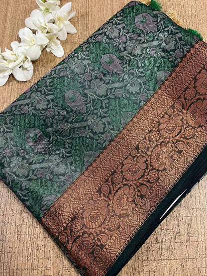 Stunning Green Banarasi Silk Saree - Elegant and Timeless - Luxurion World