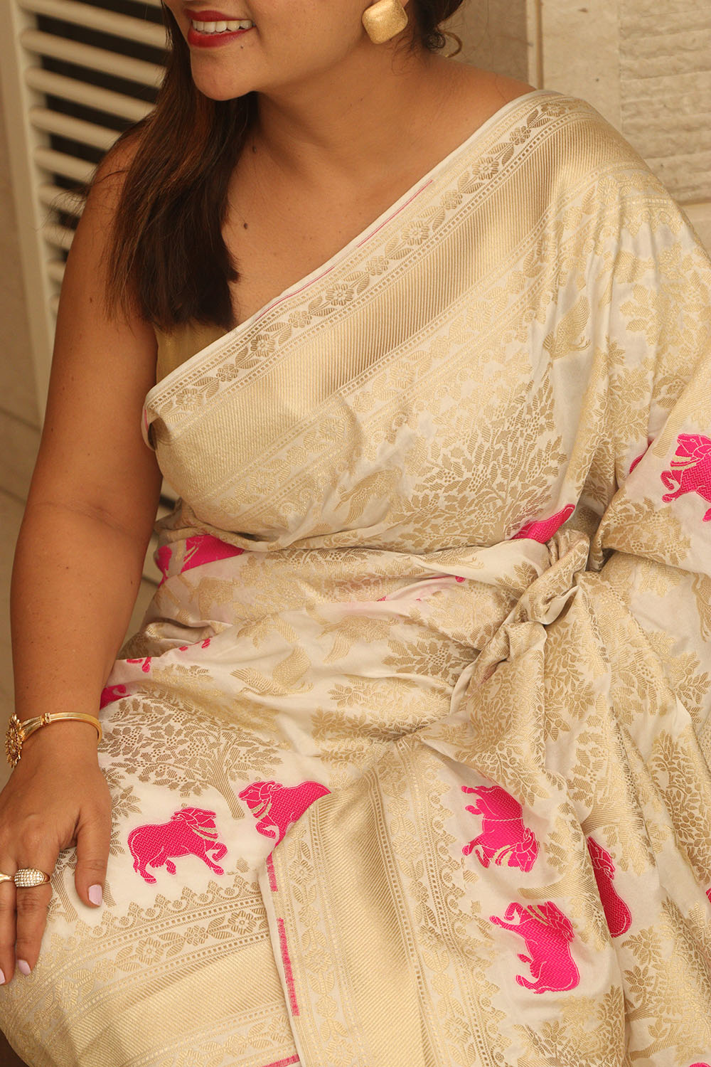 Dyeable Banarasi Mashru Silk Cow Design Saree - Luxurion World