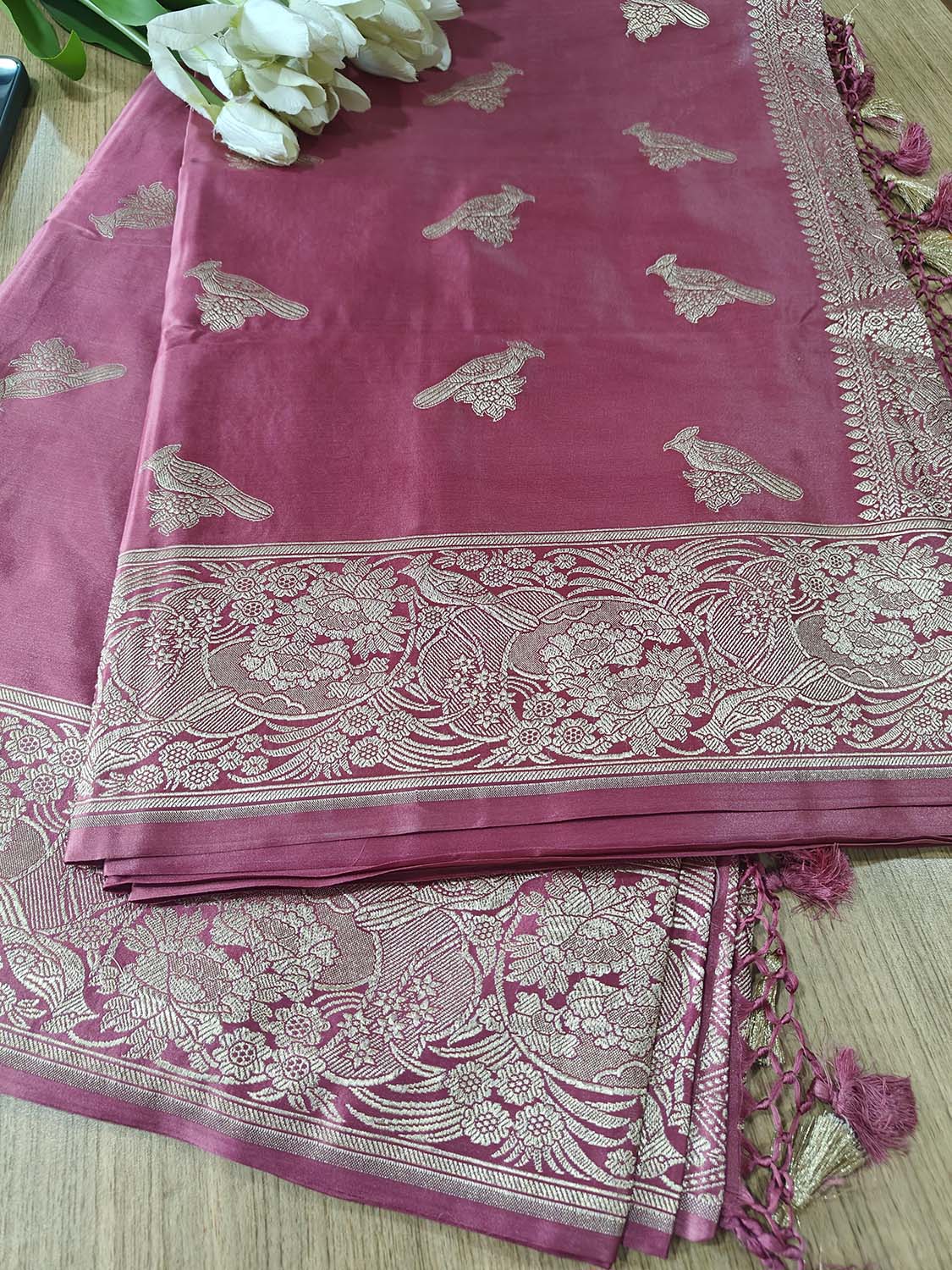 Onion Pink Banarasi Mashru Silk Bird Design Saree - Luxurion World