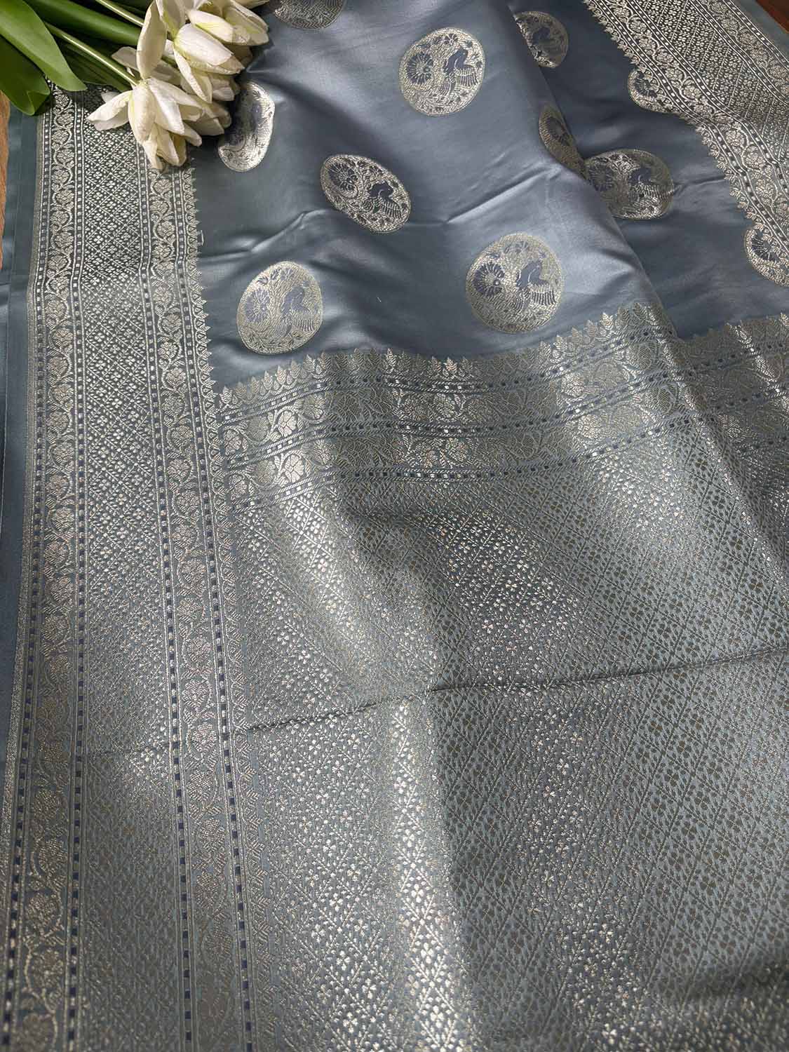 Grey Banarasi Mashru Silk Bird Design Saree - Luxurion World