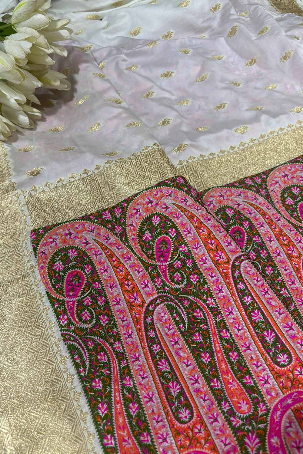 Dyeable Banarasi Mashru Silk Meenakari Saree - Luxurion World