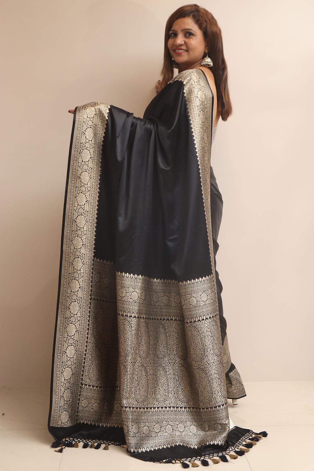 Black Banarasi Mashru Silk Plain Saree - Luxurion World