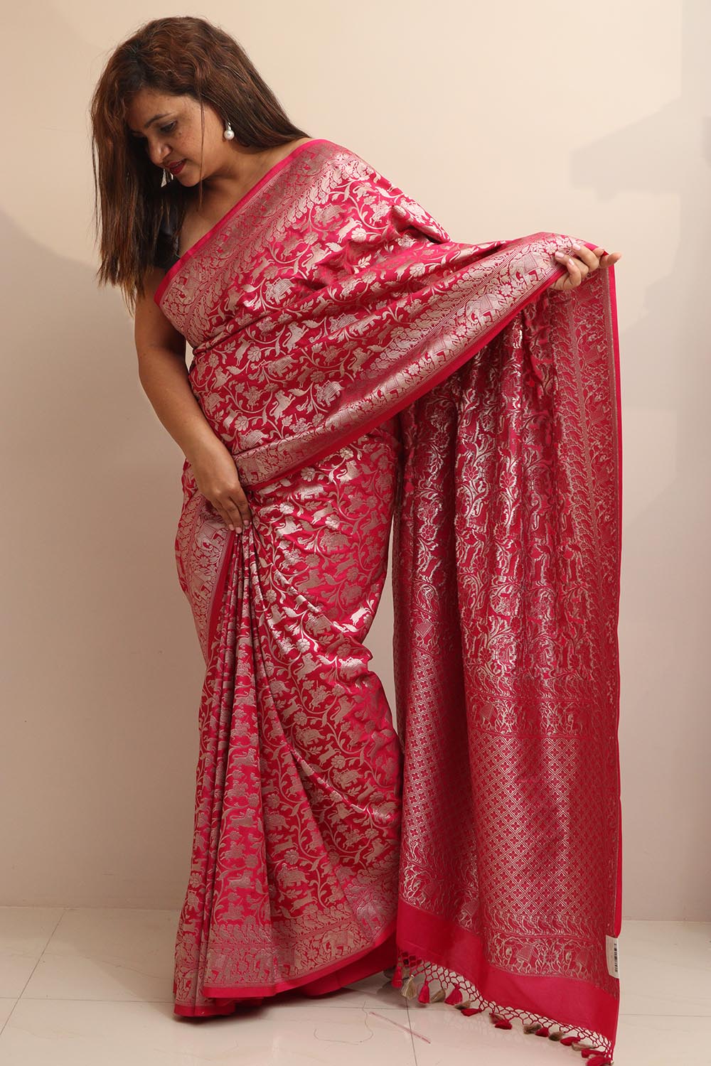 Elegant Pink Banarasi Silk Shikargah Design Saree - Luxurion World