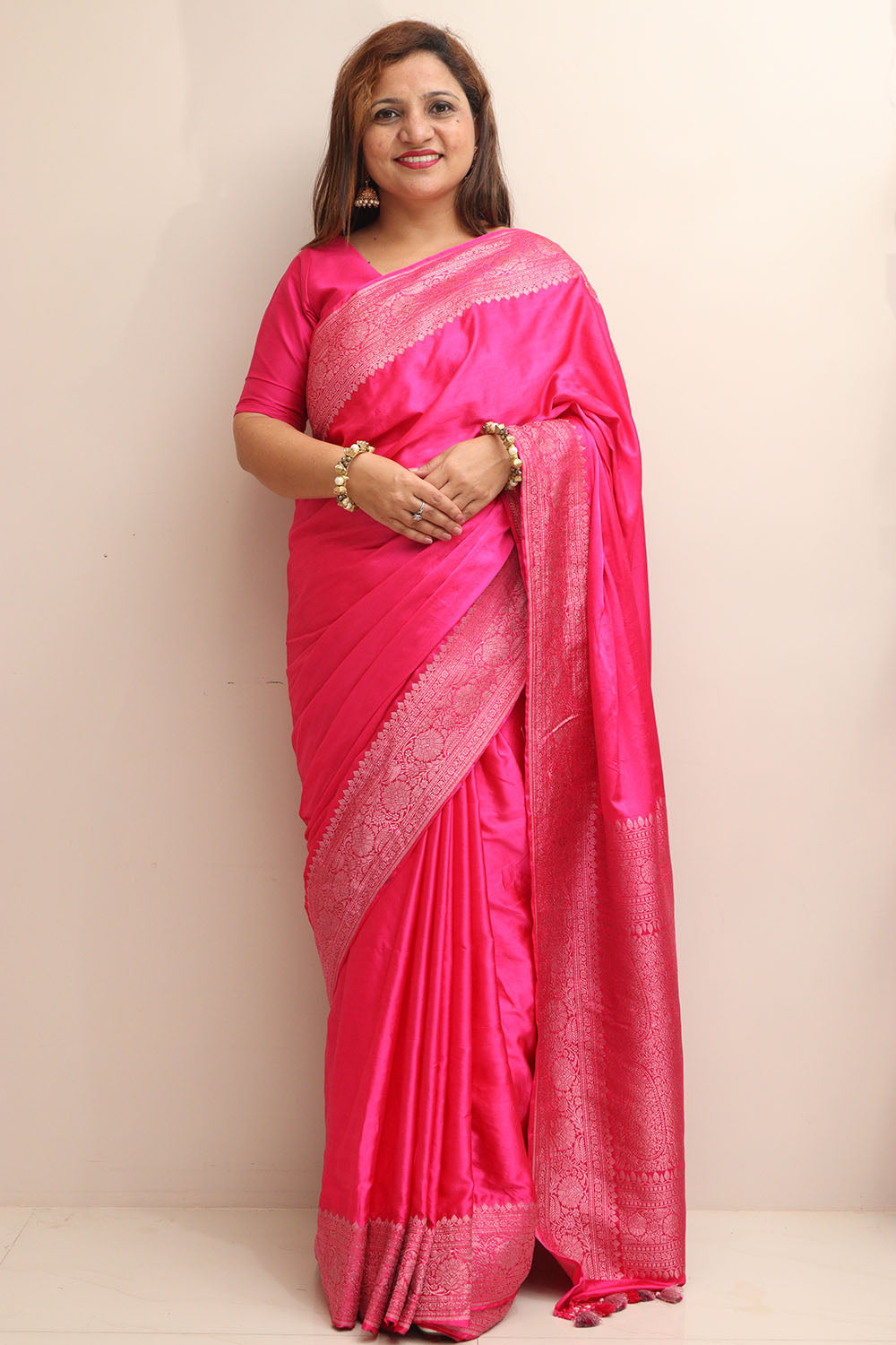 Elegant Pink Banarasi Mashru Silk Plain Saree - Luxurion World