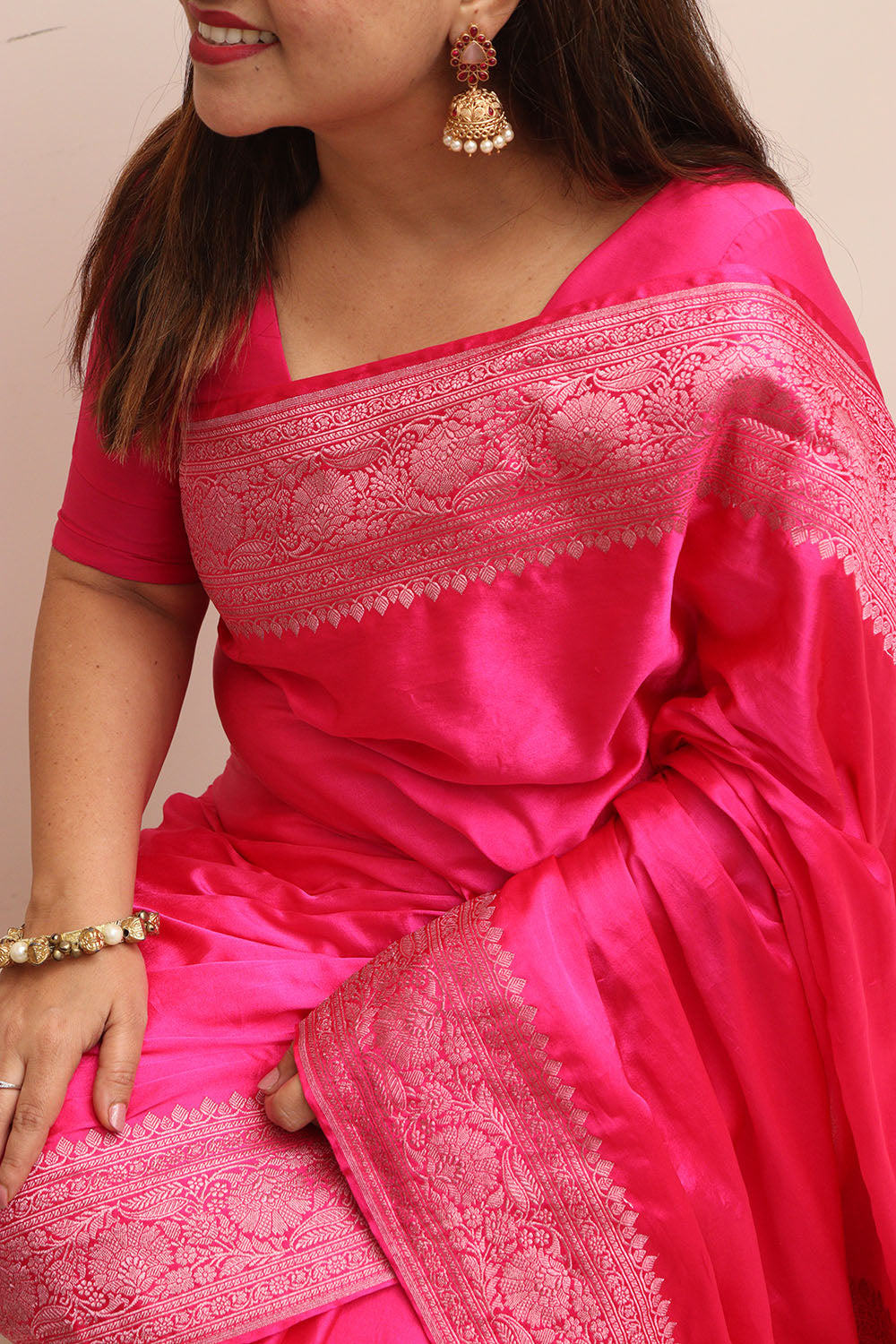 Elegant Pink Banarasi Mashru Silk Plain Saree - Luxurion World