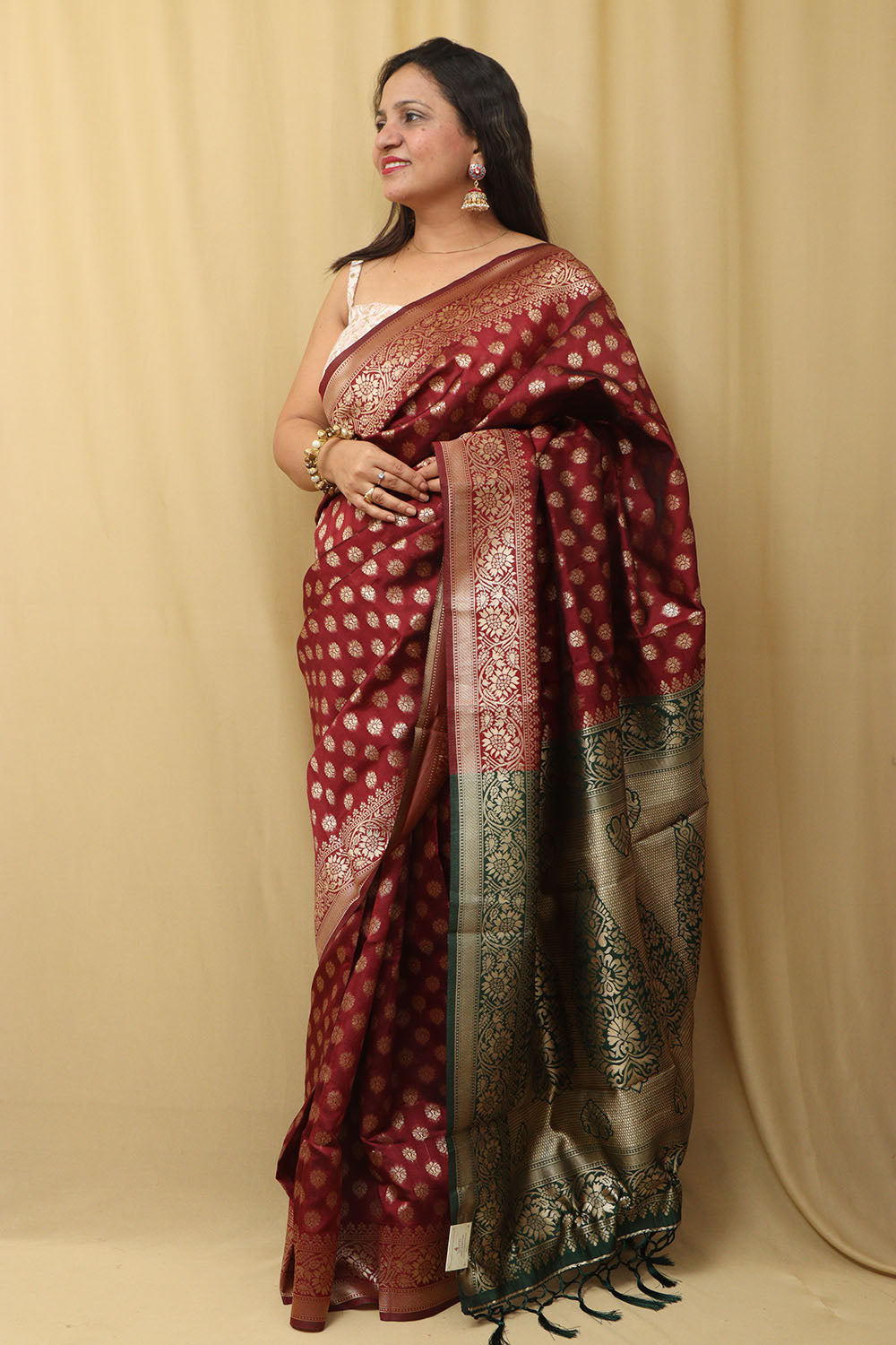 Timeless Elegance: Maroon Banarasi Silk Saree - Luxurion World