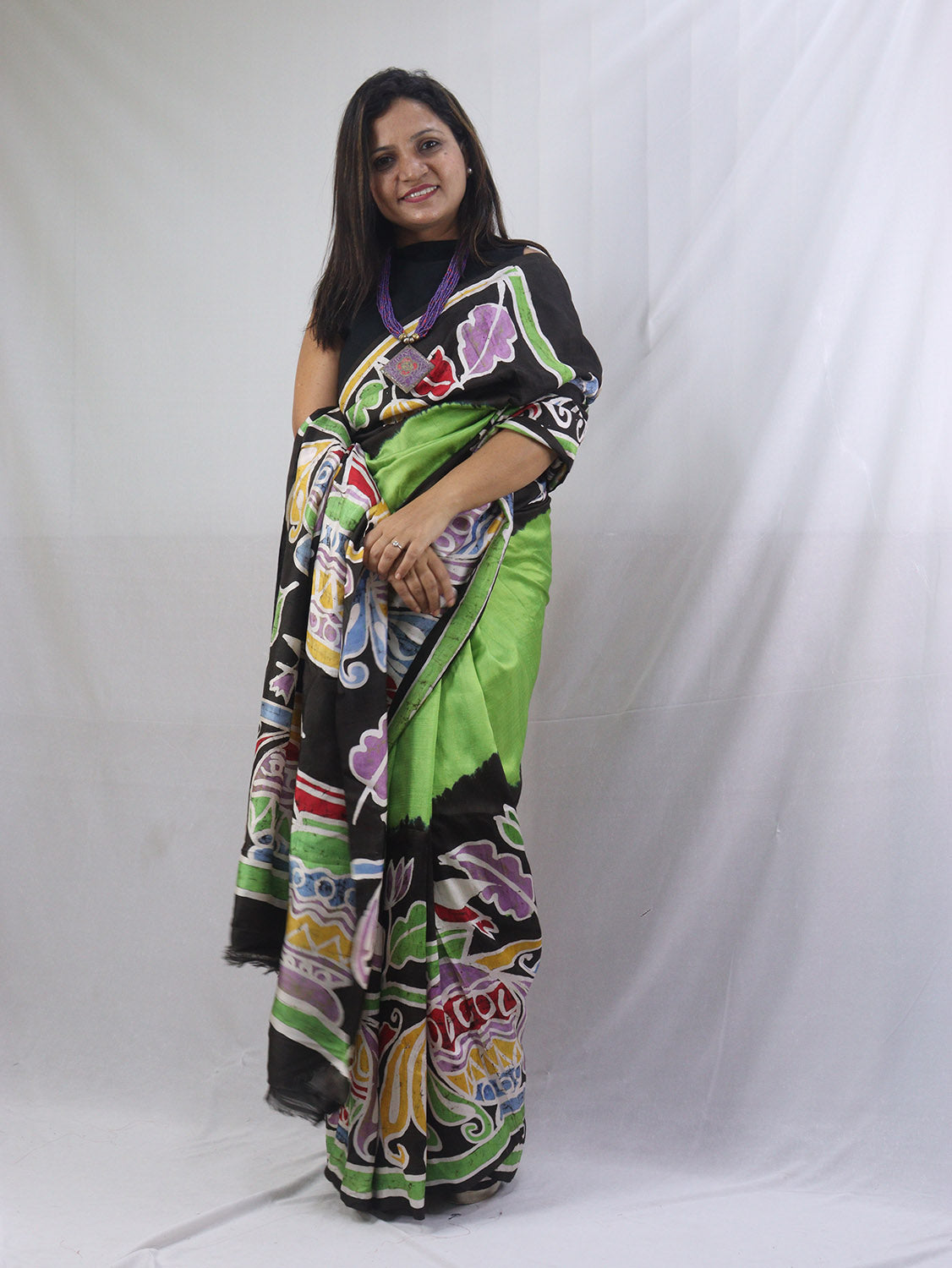 Stunning Green Hand Batik Murshidabad Silk Saree - Perfect for Any Occasion! - Luxurion World
