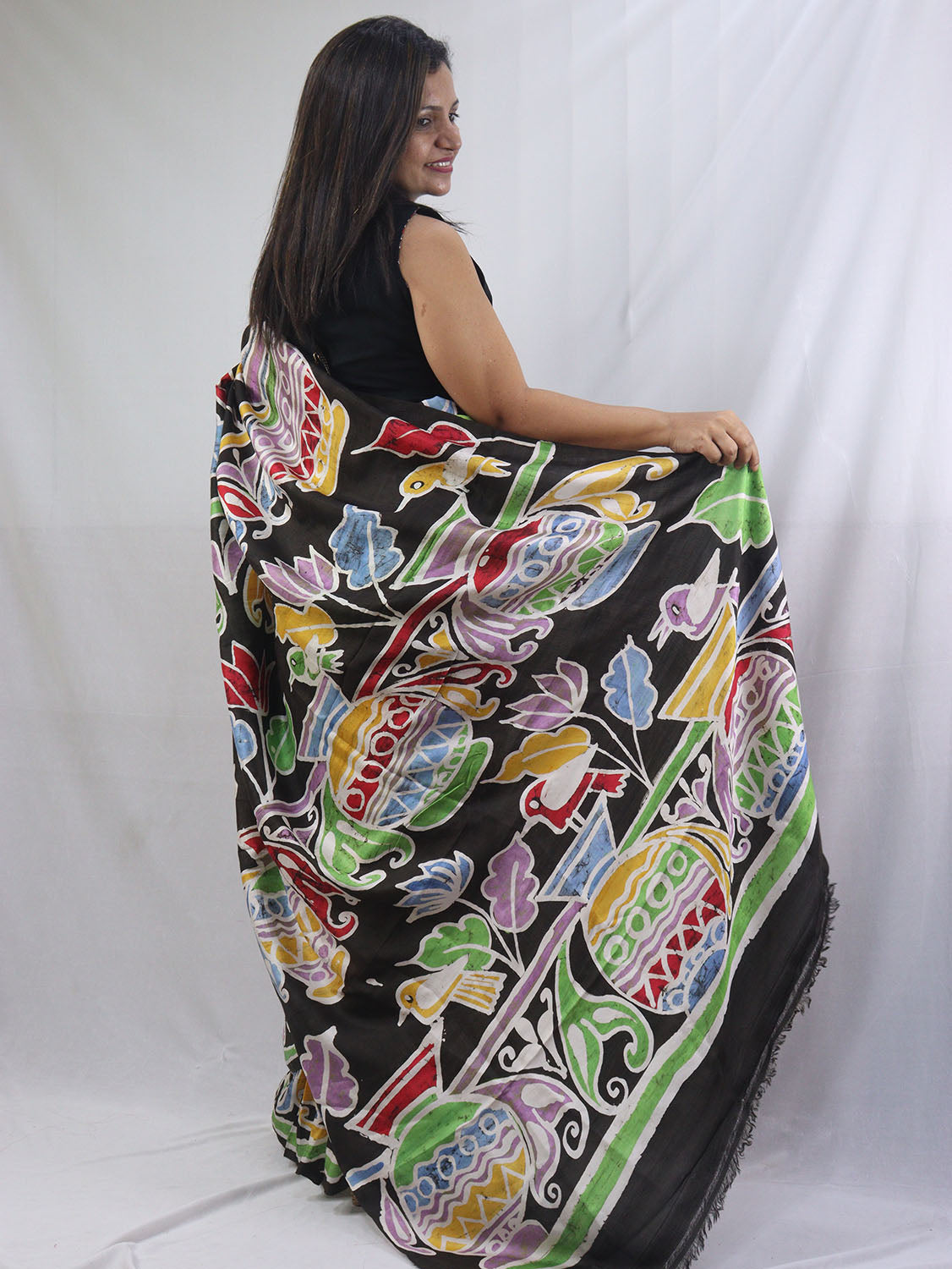 Stunning Green Hand Batik Murshidabad Silk Saree - Perfect for Any Occasion! - Luxurion World
