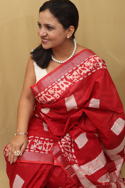 Stunning Red Bhagalpur Linen Saree - Elegant and Timeless - Luxurion World