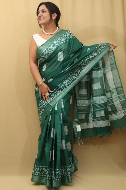 Stunning Green Bhagalpur Linen Saree - Elegant and Timeless - Luxurion World