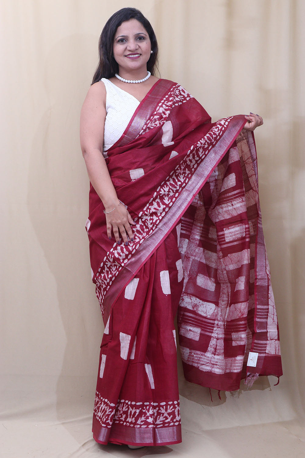 Stunning Maroon Linen Saree - Elegant Bhagalpur Design - Luxurion World