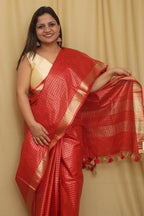 Soft and Elegant Red Bhagalpur Linen Cotton Checks Design Saree - Luxurion World