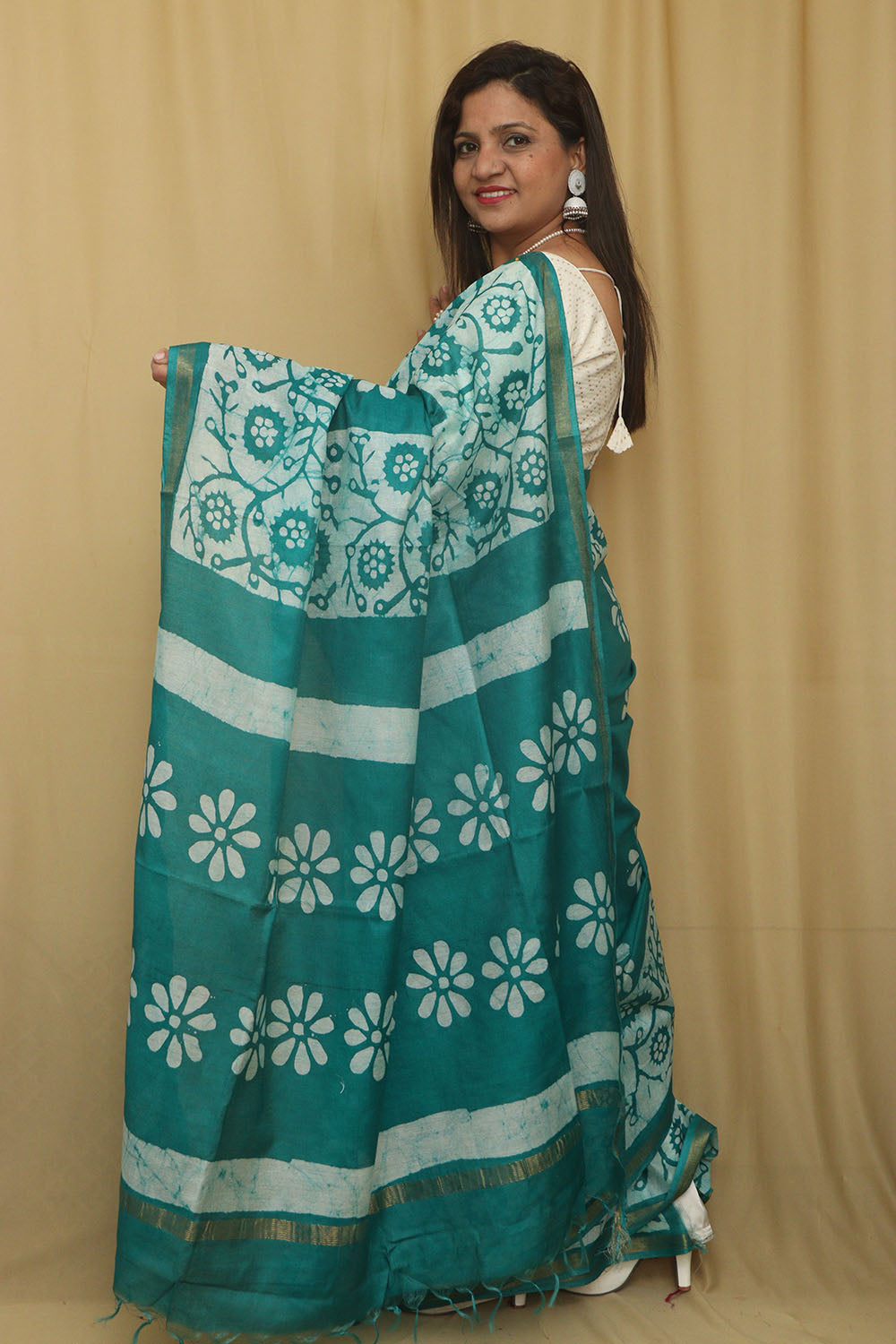 Elegant Green Bhagalpur Chanderi Silk Batik Printed Saree - Luxurion World
