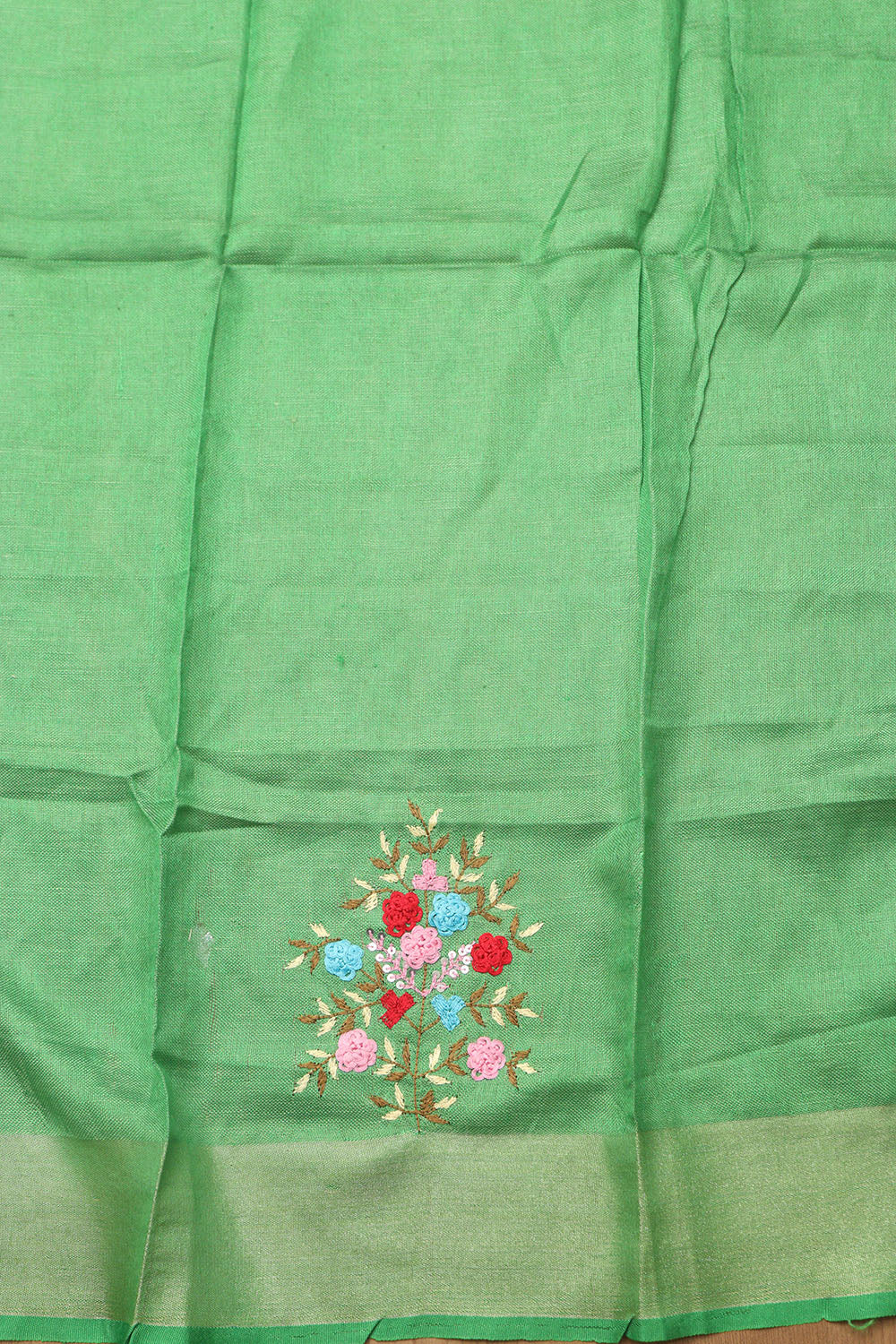 Green Pure Linen Hand Embroidered Bhagalpur Zari Border Thread Work Saree - Luxurion World