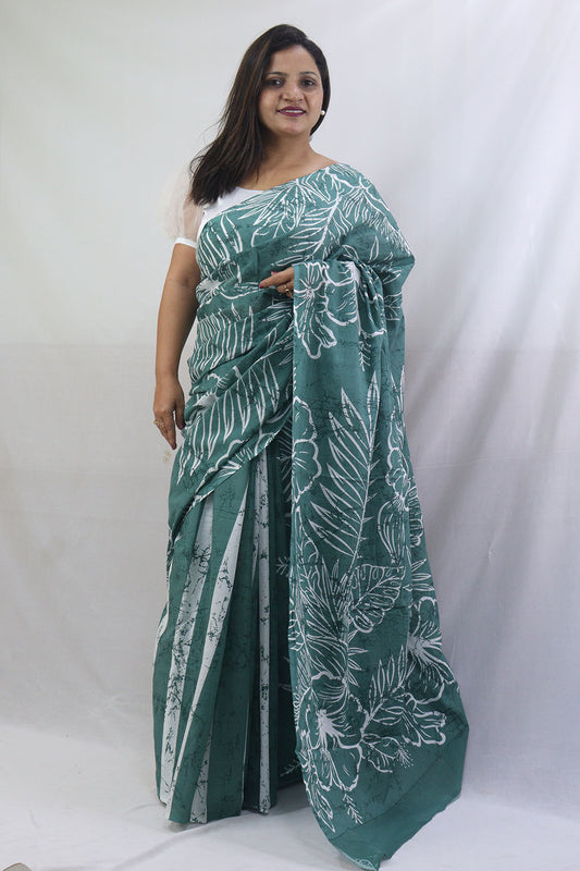Stylish Green Block Printed Cotton Saree for a Chic Look - Luxurion World