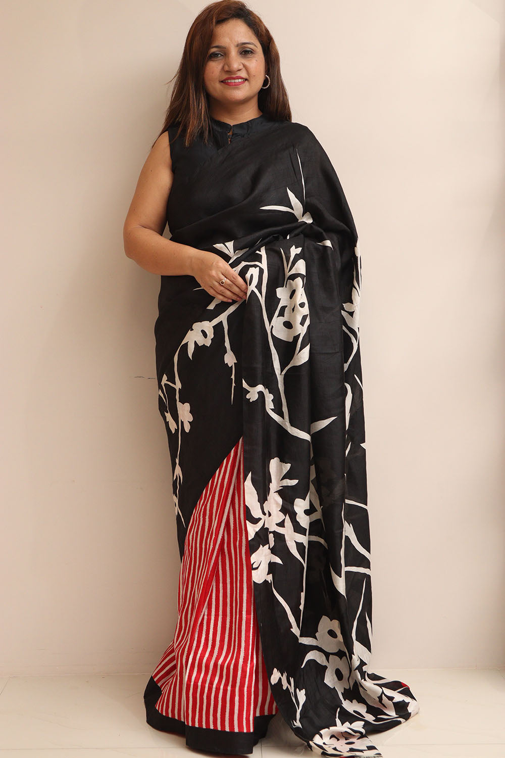 Elegant Black And Red Block Printed Murshidabad Silk Saree - Luxurion World