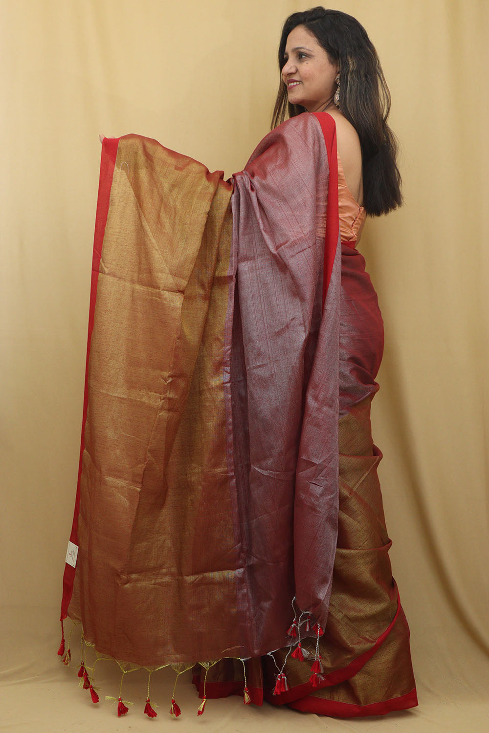 Exquisite Pink & Gold Bengal Saree - Timeless Elegance - Luxurion World