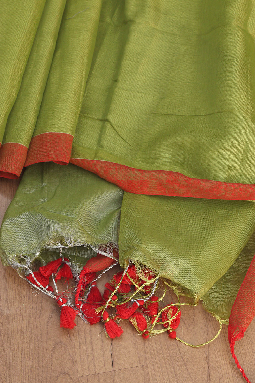 Green Bengal Plain Tissue Cotton Saree - Elegant and Stylish - Luxurion World
