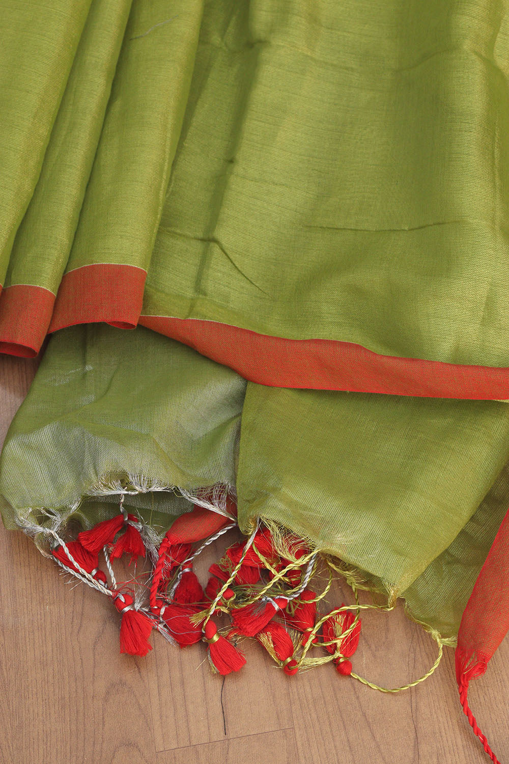 Green Bengal Tissue Cotton Saree - Elegant & Stylish - Luxurion World