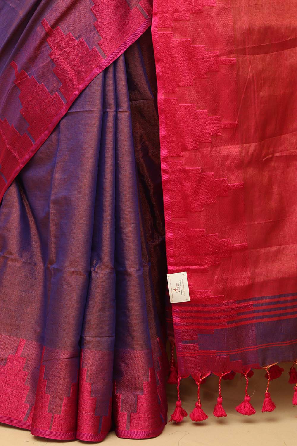 Elegant Purple Bengal Cotton Saree with Temple Border - Luxurion World