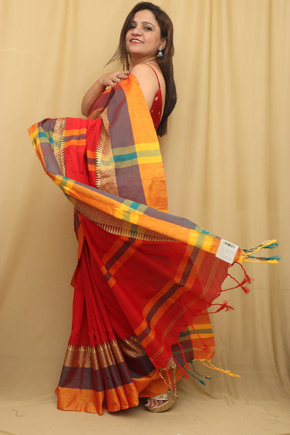 Red Bengal Cotton Saree with Intricate Design - Luxurion World