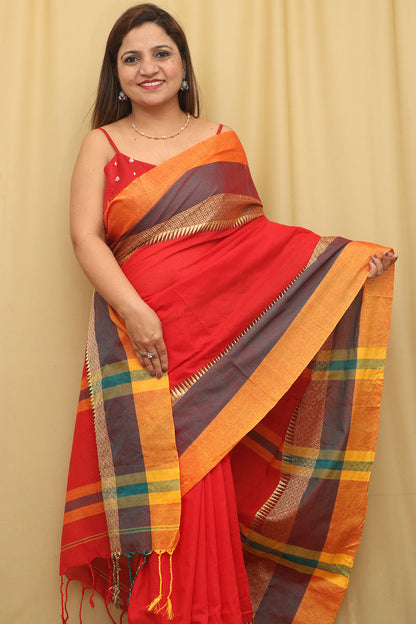Red Bengal Cotton Saree with Intricate Design - Luxurion World