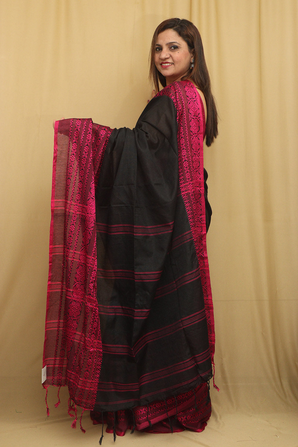 Elegant Black Bengal Cotton Saree - Luxurion World