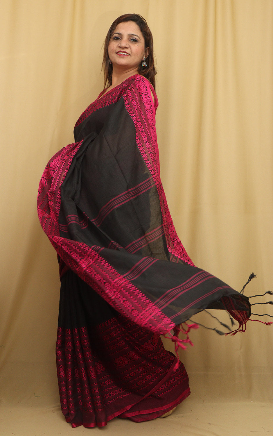 Elegant Black Bengal Cotton Saree - Luxurion World